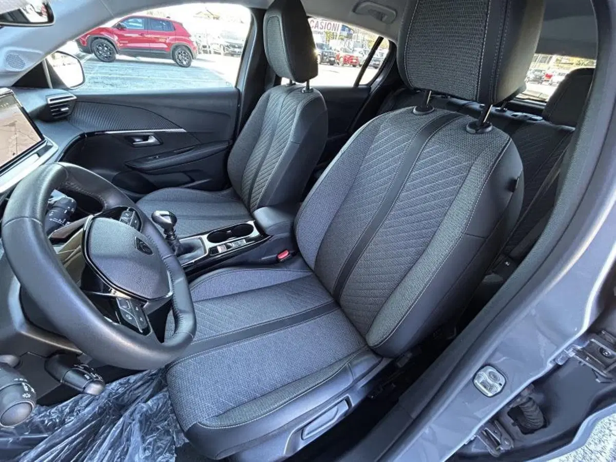 Peugeot 208 usata a Cuneo (8)