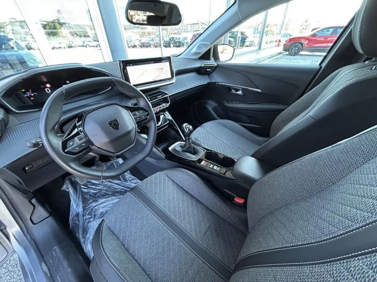 Peugeot 208 usata a Cuneo (9)
