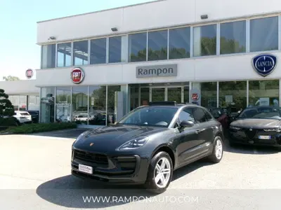 Porsche Macan 2.0 265cv pdk del 2022 usata a San Dona' Di Piave