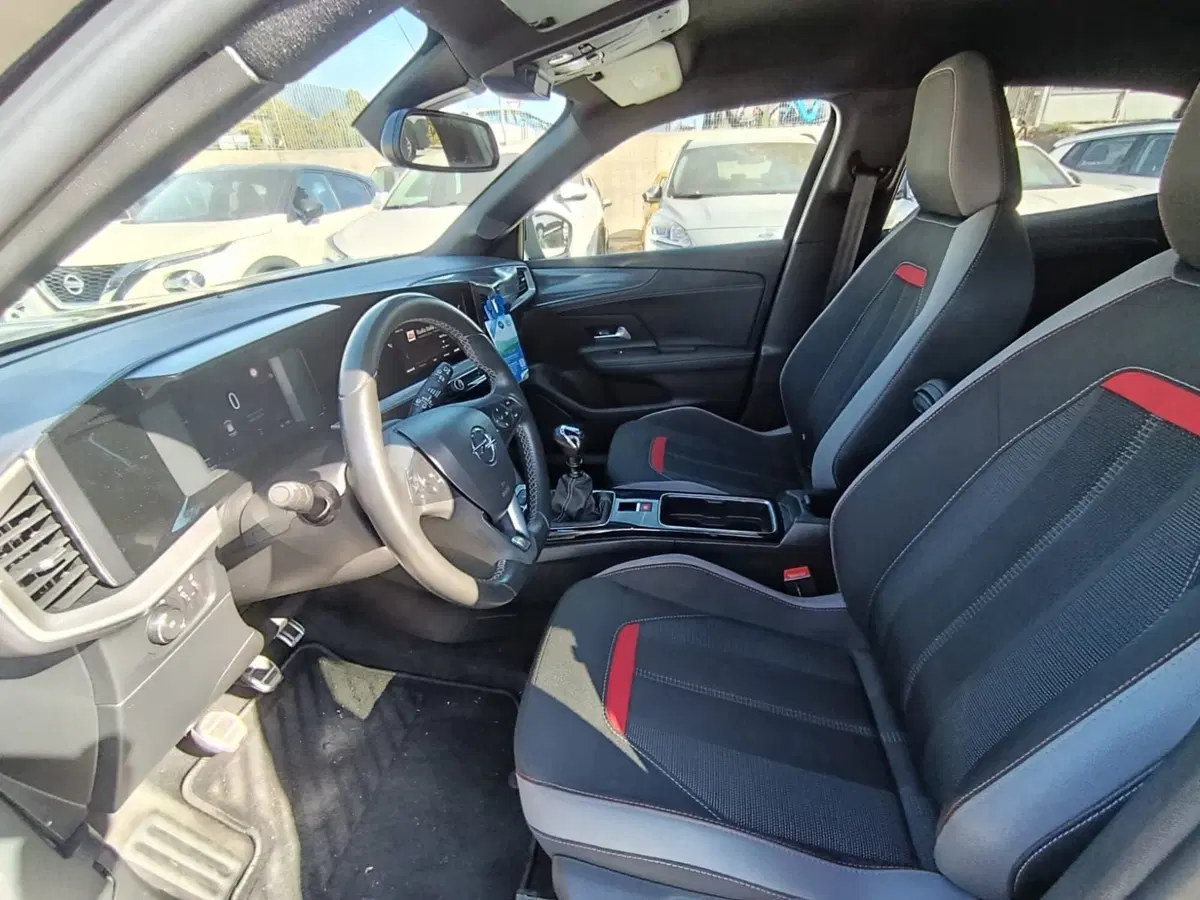 Opel Mokka usata a Massa-Carrara (5)