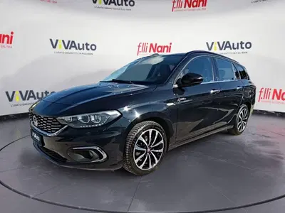 Fiat Tipo Tipo 1.6 Mjt S&amp;S 5 porte Lounge del 2017 usata a Massa