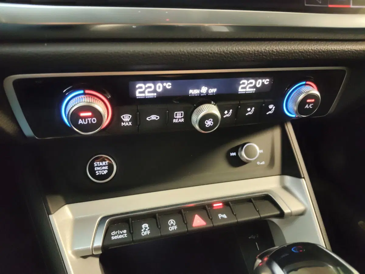 Audi Q3 Sportback usata a Modena (12)