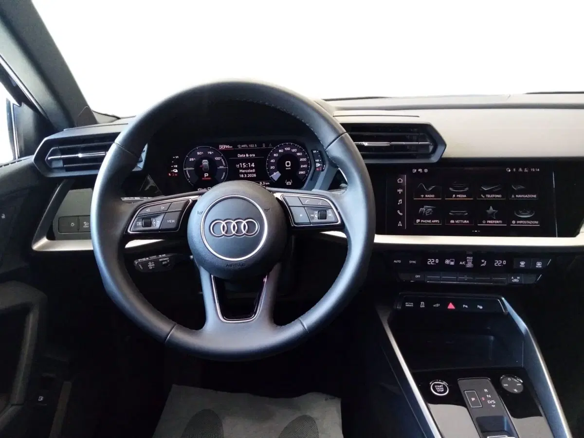 Audi A3 Sportback nuova a Bari (3)