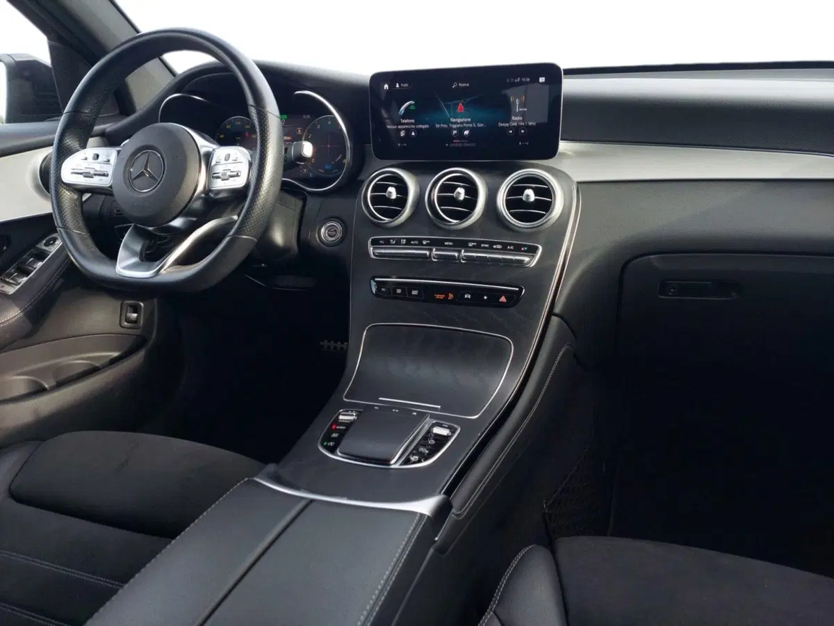 Mercedes-Benz GLC Coupé usata a Bari (4)