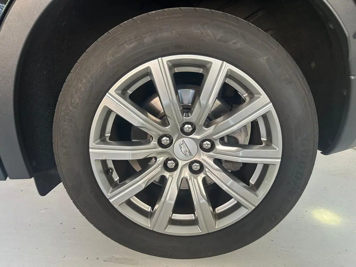 Cadillac XT4 usata a Monza e Brianza (5)