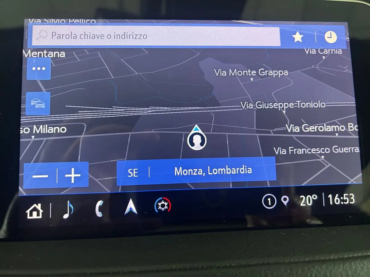 Cadillac XT4 usata a Monza e Brianza (9)