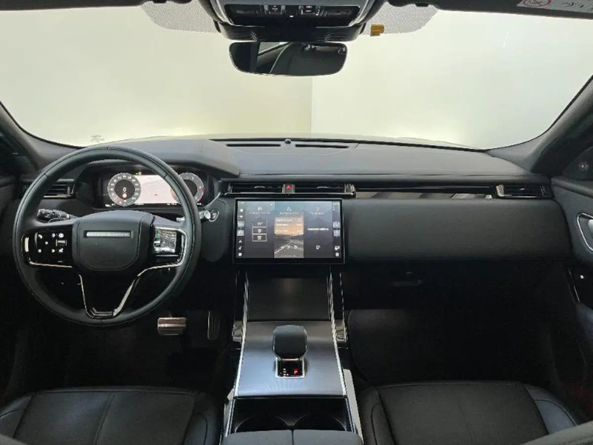 Land Rover Range Rover Velar usata a Venezia (18)