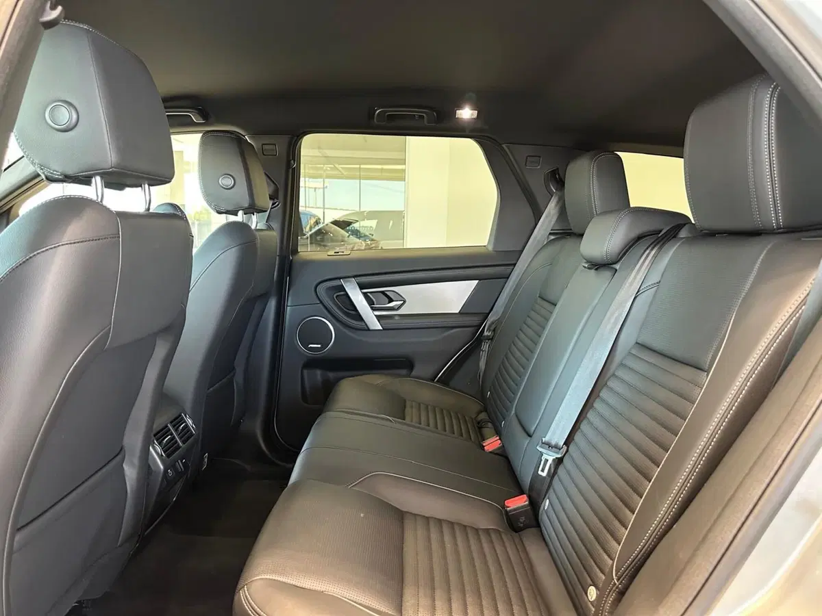 Land Rover Discovery Sport usata a Pordenone (5)