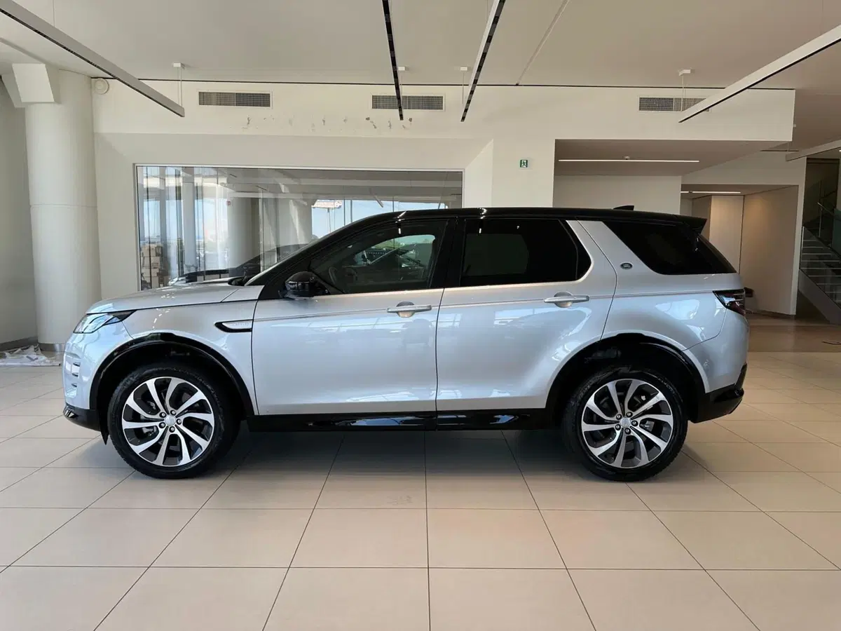 Land Rover Discovery Sport usata a Pordenone (6)
