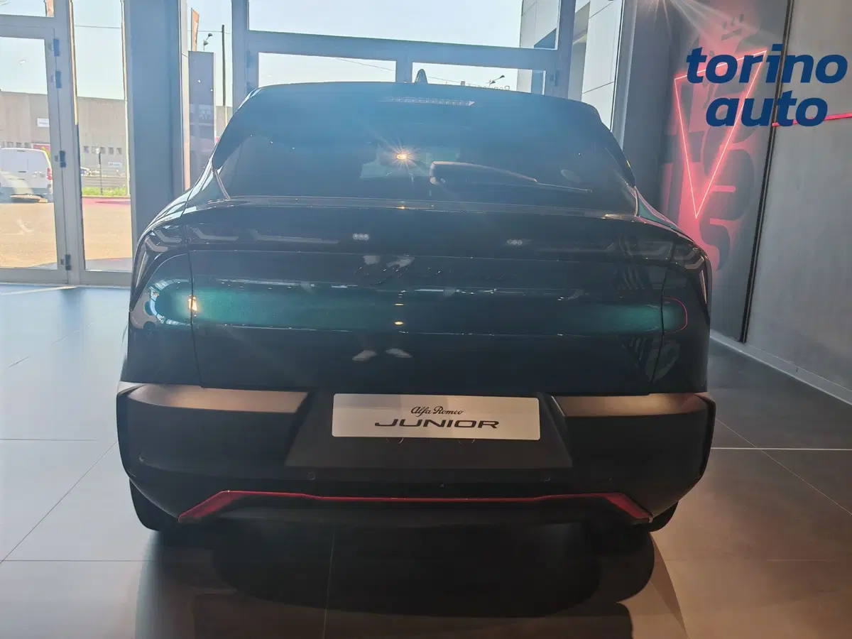 Alfa Romeo Junior nuova a Torino