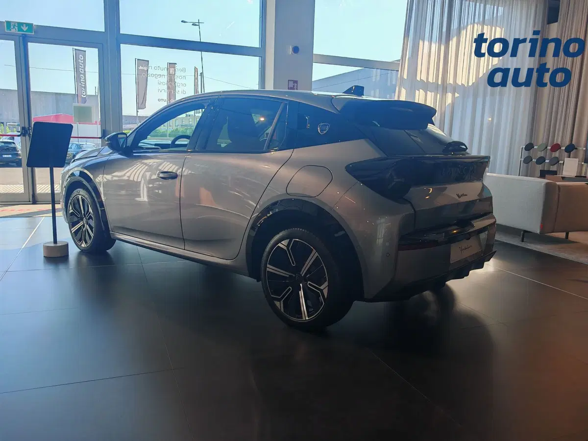 Lancia Ypsilon nuova a Torino