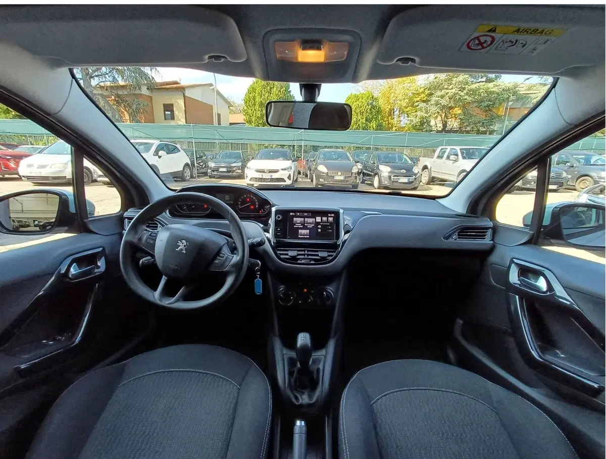 Peugeot 208 usata a Modena (10)
