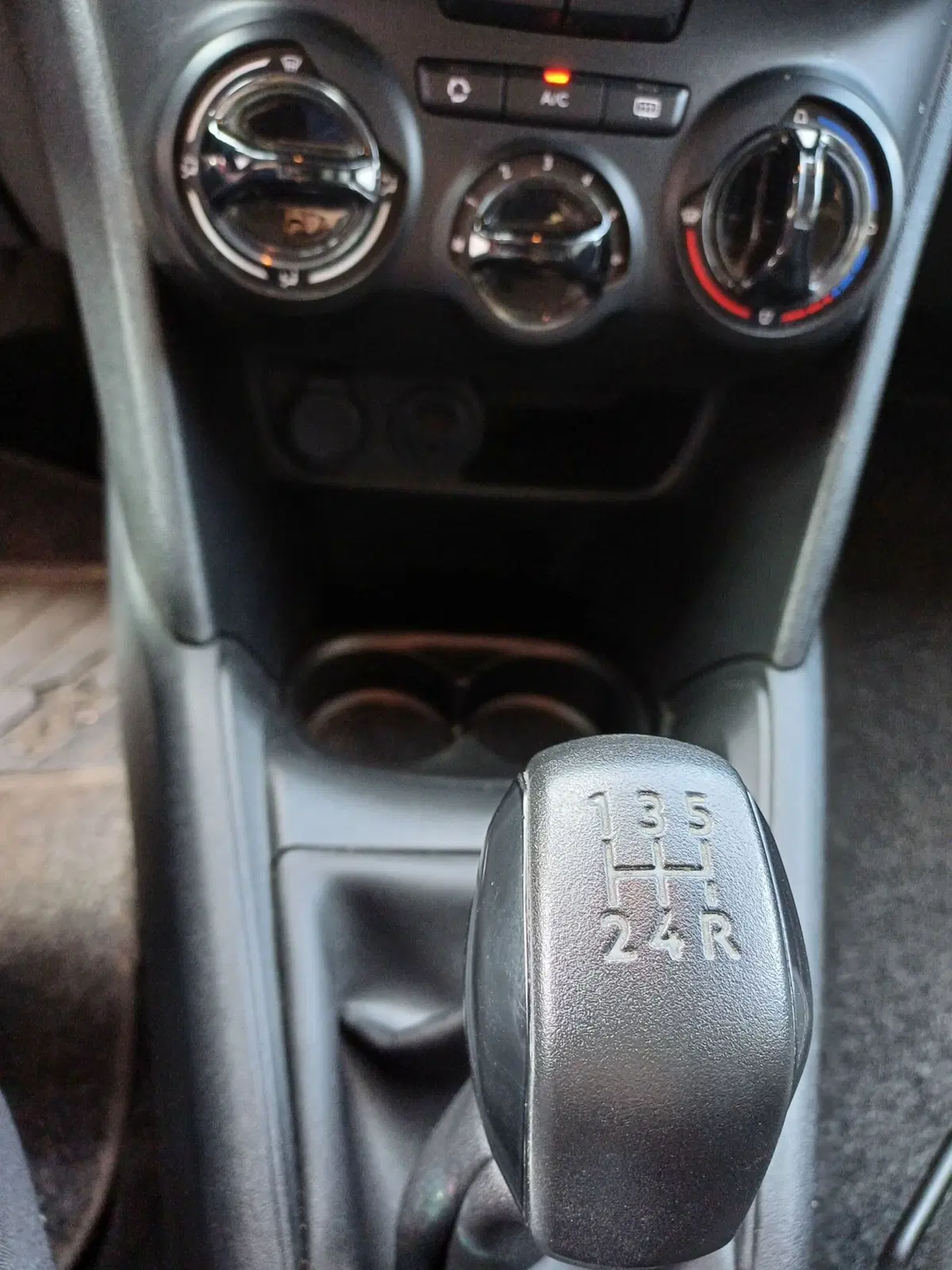 Peugeot 208 usata a Modena (15)