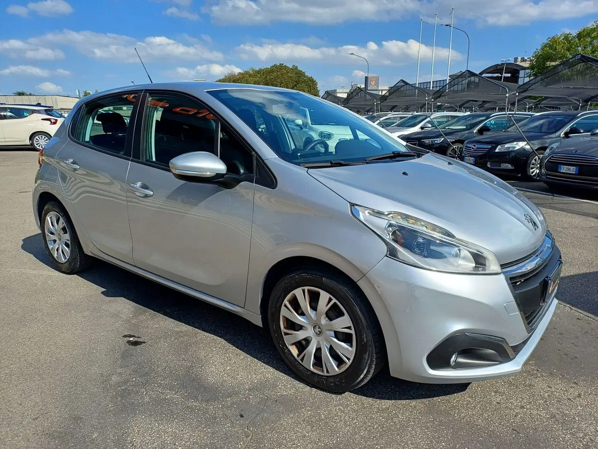 Peugeot 208 usata a Modena (5)