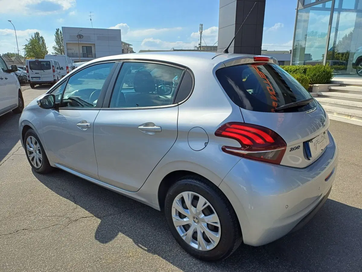 Peugeot 208 usata a Modena (9)