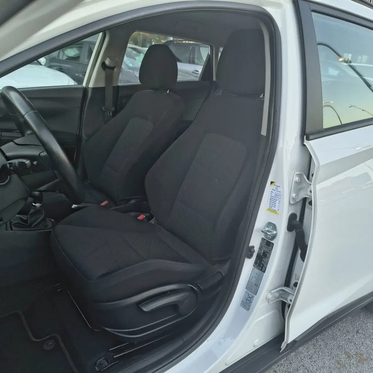 Hyundai Bayon usata a Padova (14)