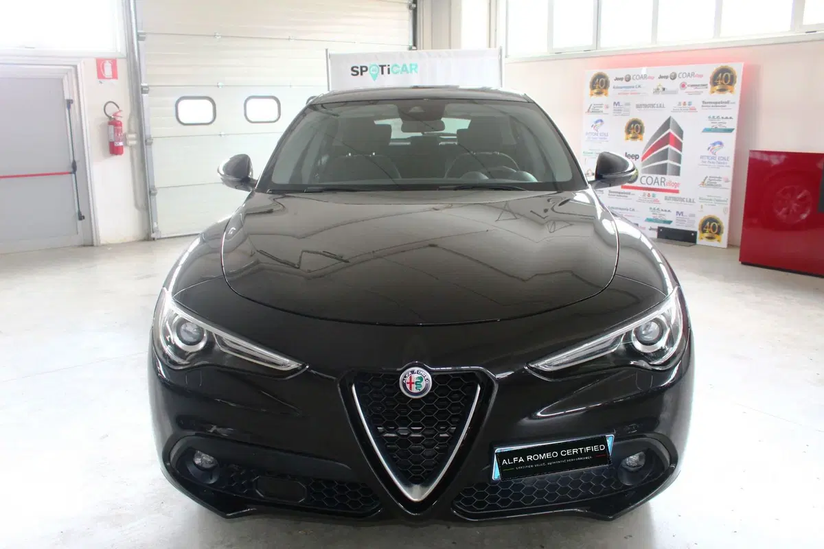 Alfa Romeo Stelvio usata a Terni (2)