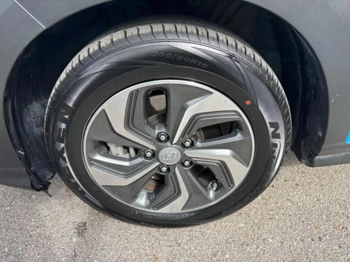 Hyundai Kona usata a Pesaro-Urbino (4)