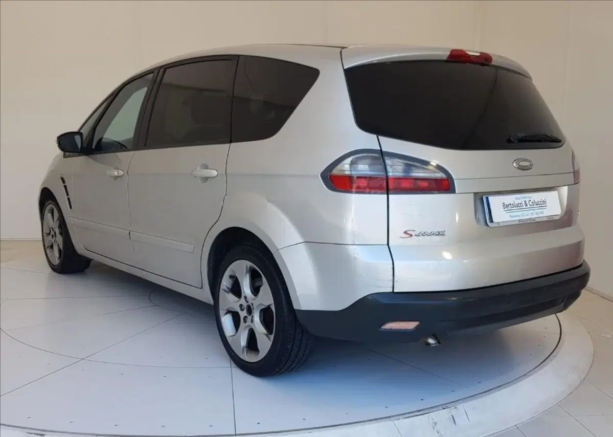 Ford S-Max usata a Lucca (4)