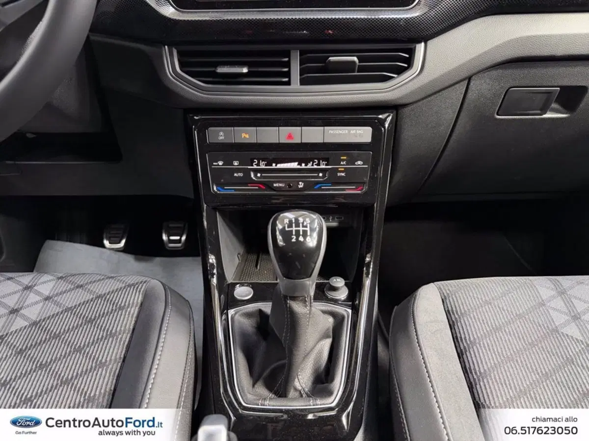 Volkswagen T-Cross nuova a Roma (11)