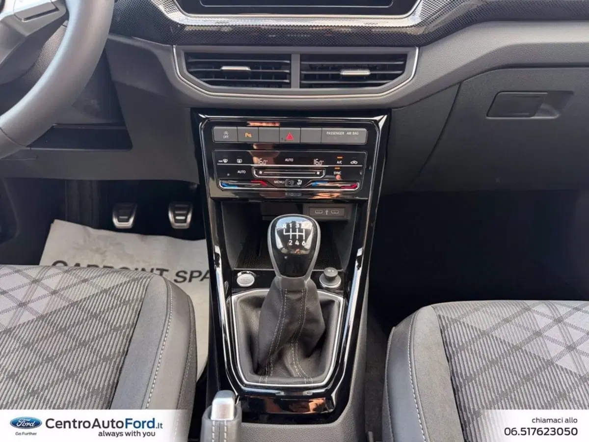 Volkswagen T-Cross nuova a Roma (11)