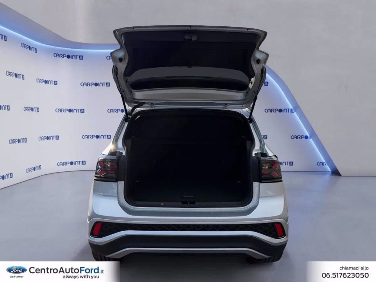 Volkswagen T-Cross nuova a Roma (17)