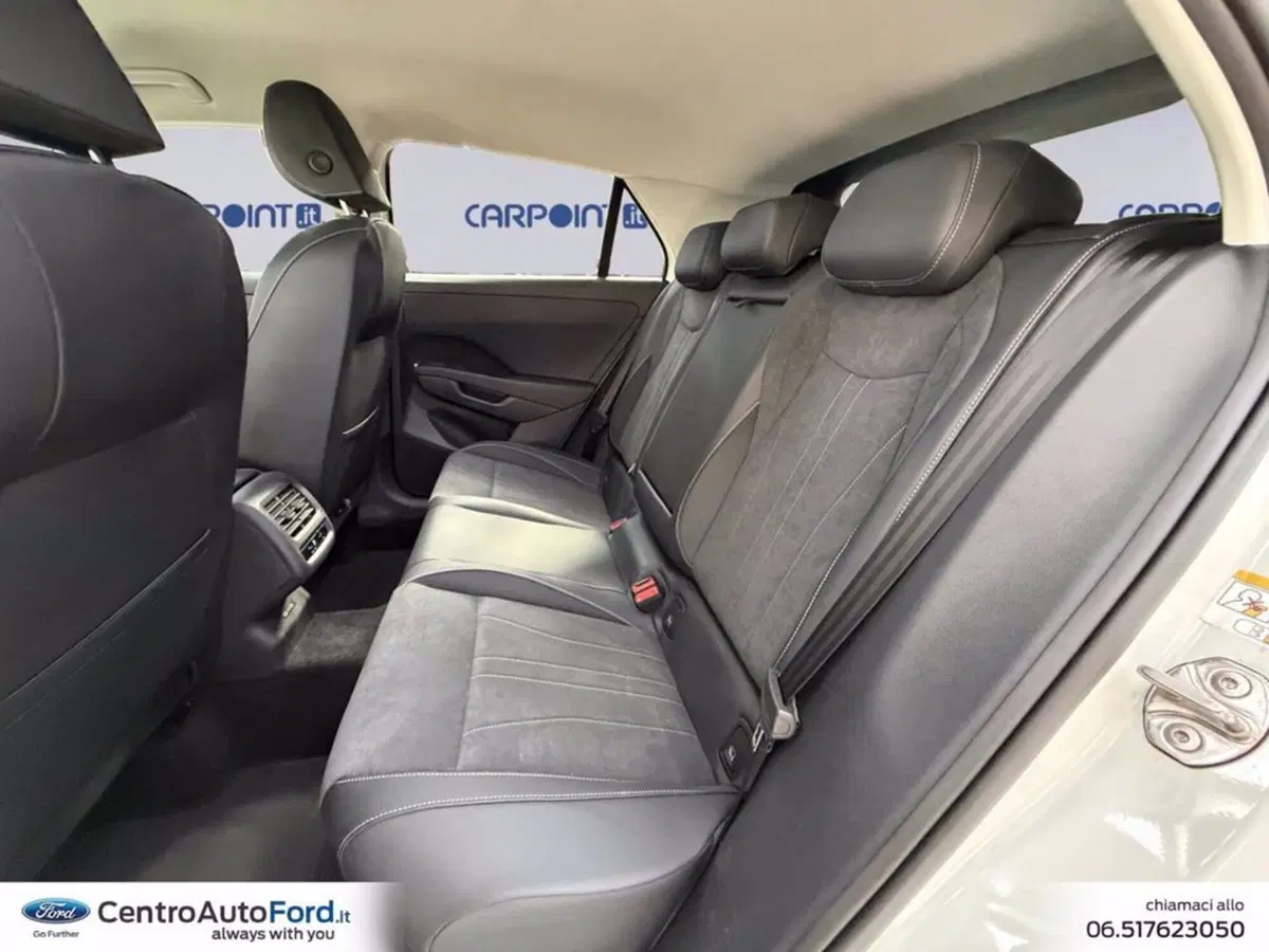 Volkswagen T-Roc nuova a Roma (13)