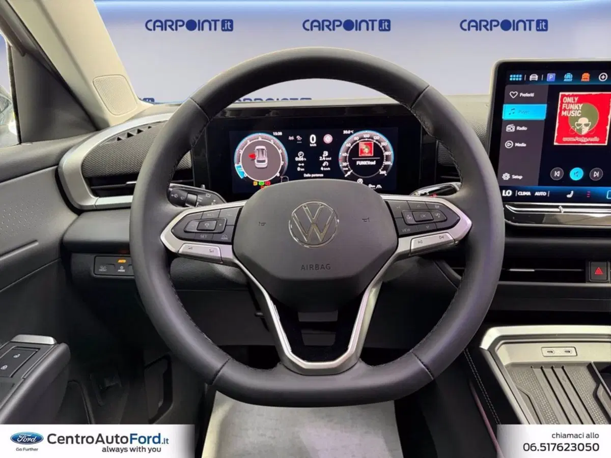 Volkswagen T-Roc nuova a Roma (12)