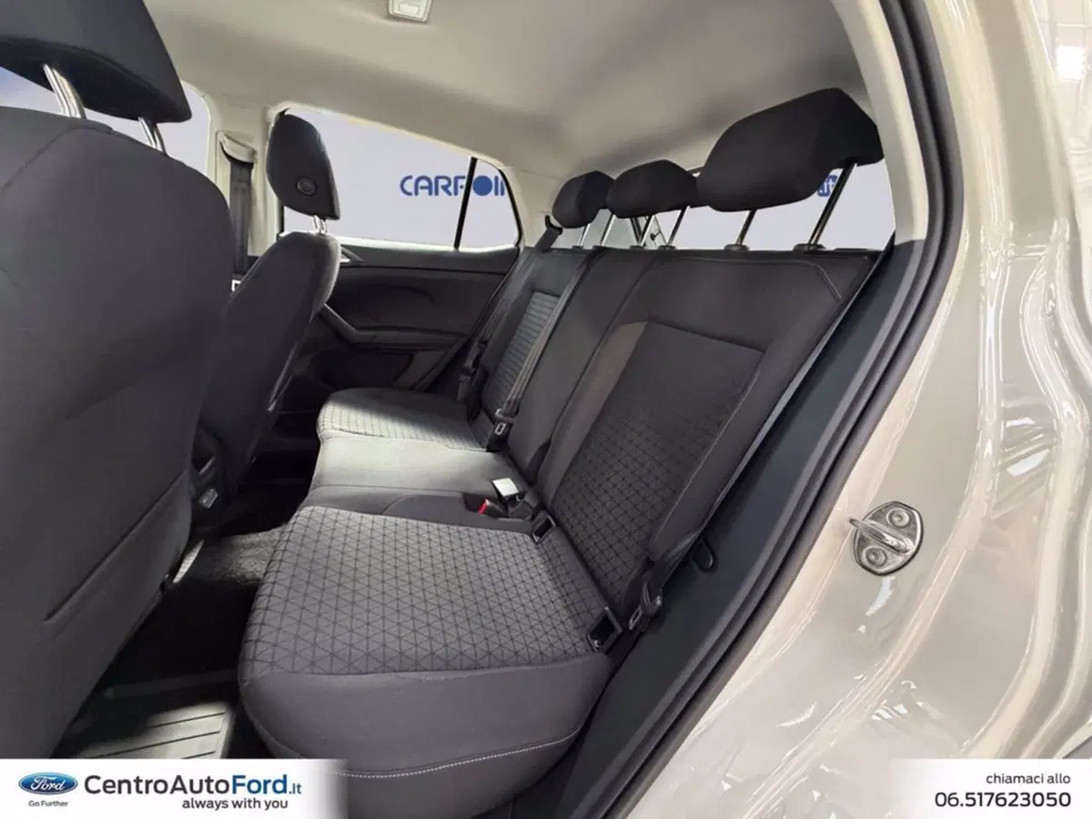 Volkswagen T-Cross usata a Roma (13)