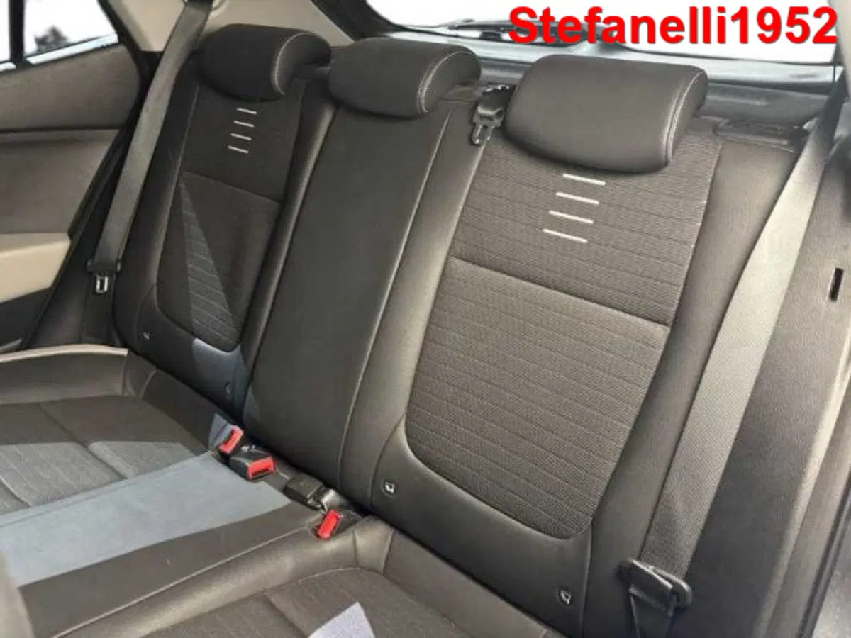 Kia Stonic usata a Bologna (9)
