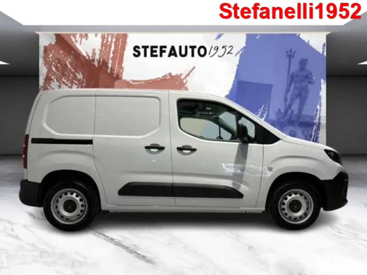 Peugeot Partner Furgone nuova a Bologna (2)