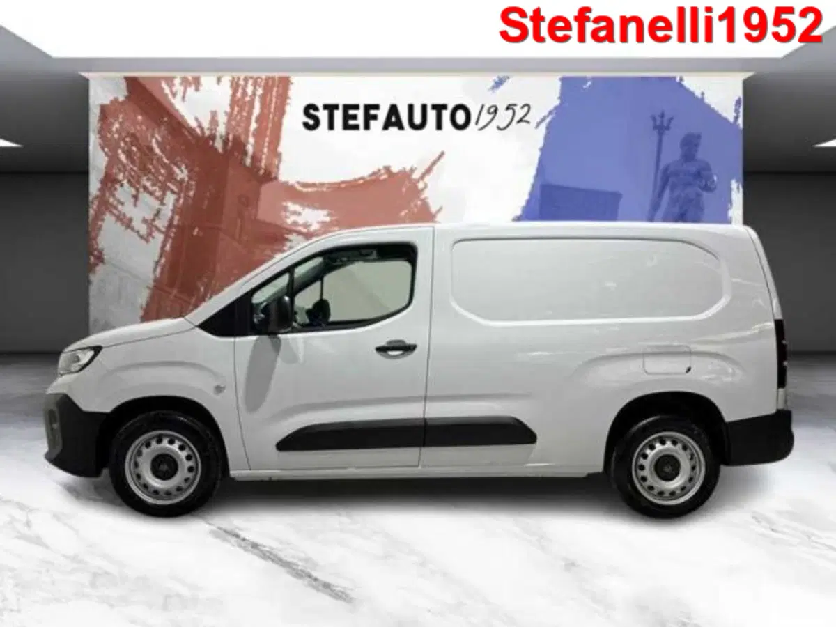 Peugeot Partner Furgone nuova a Bologna (3)