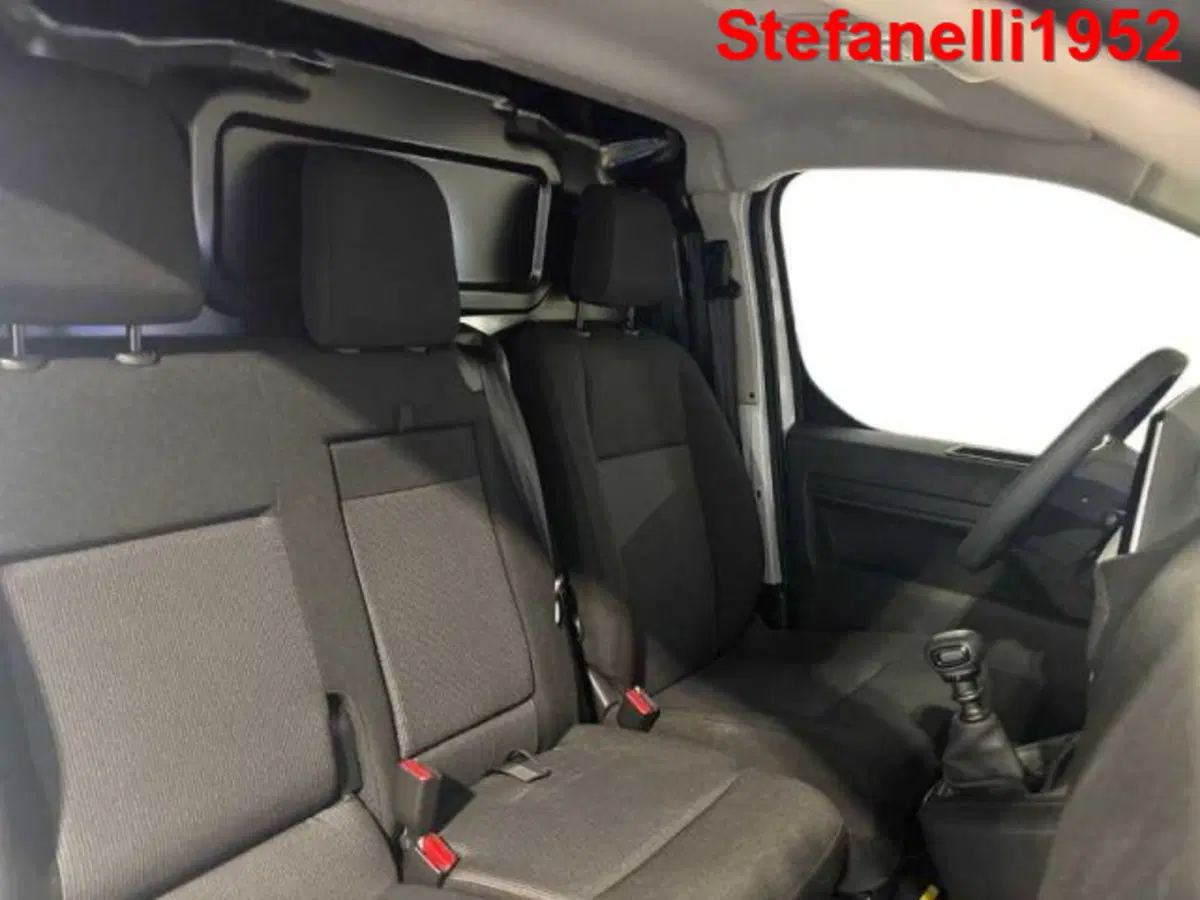 Opel Vivaro Furgone nuova a Bologna (16)