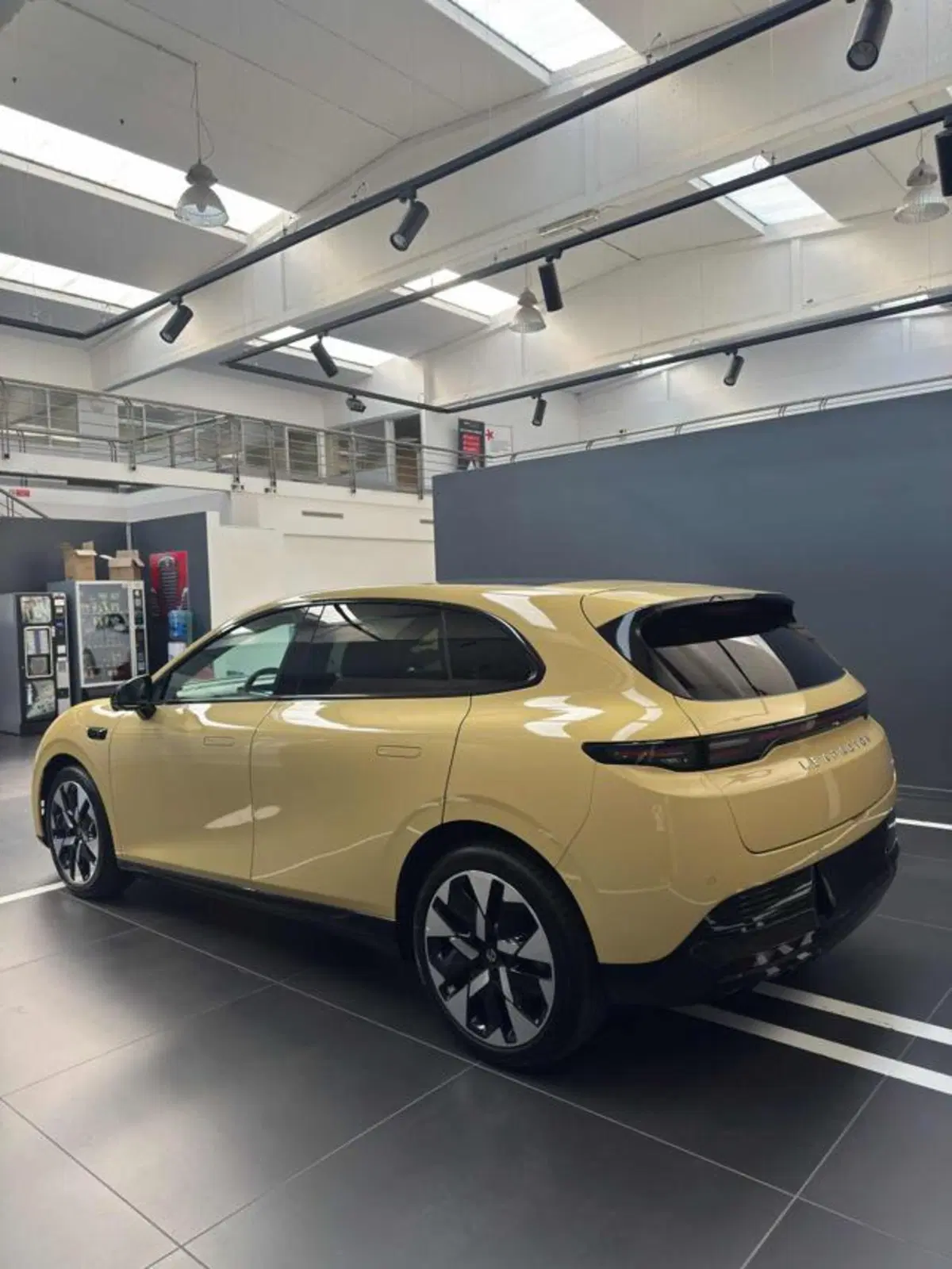 Leapmotor B05 nuova a Vercelli (5)