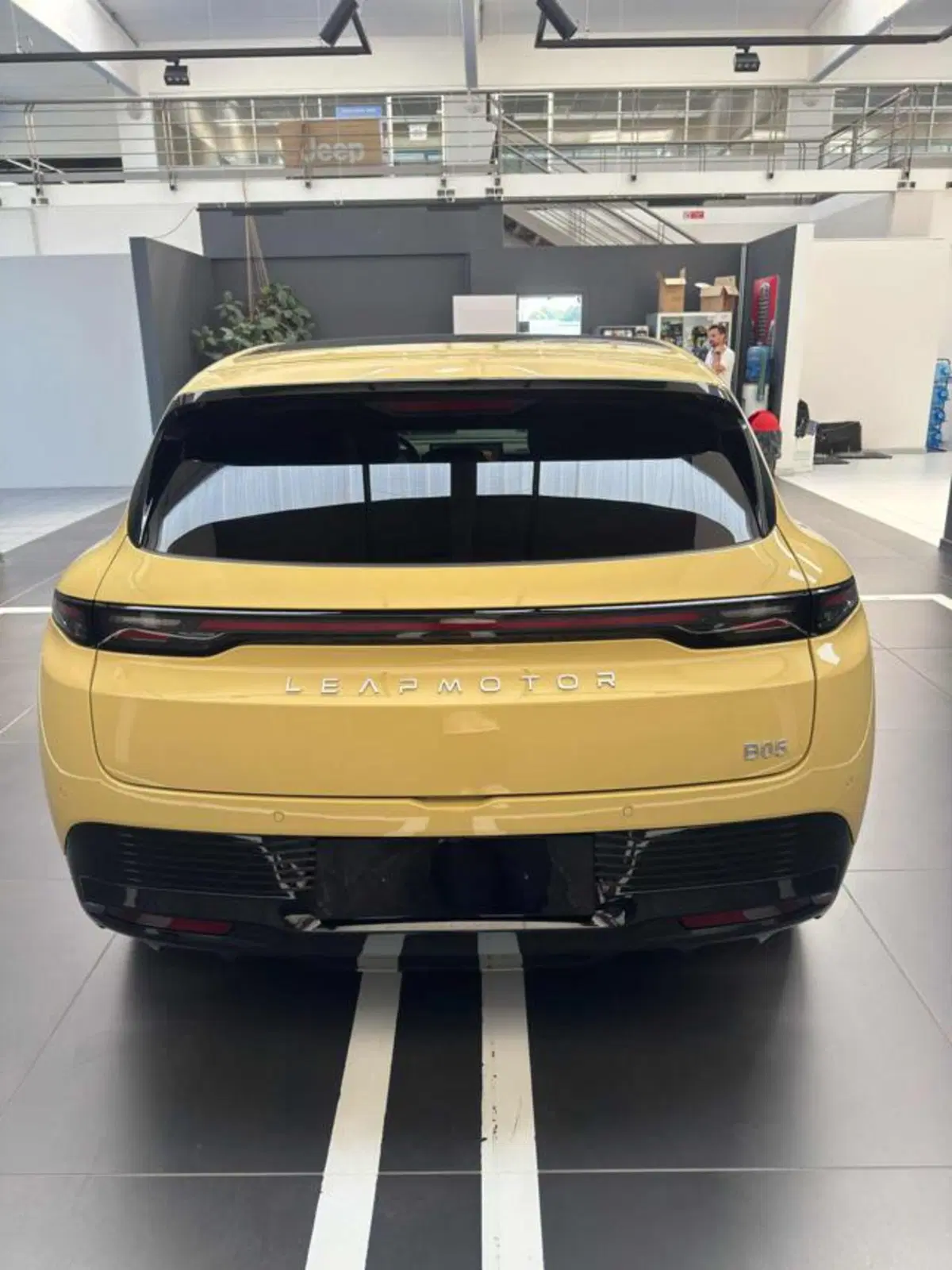 Leapmotor B05 nuova a Vercelli (6)