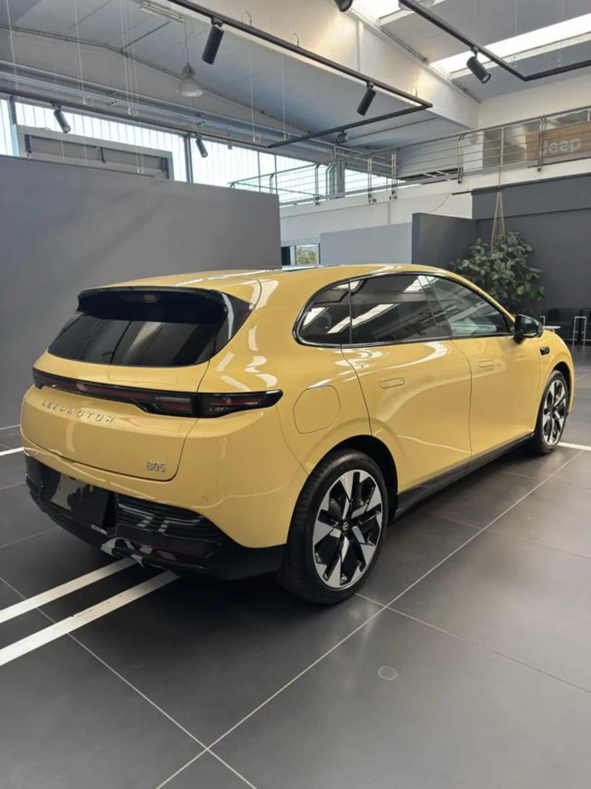 Leapmotor B05 nuova a Vercelli (8)