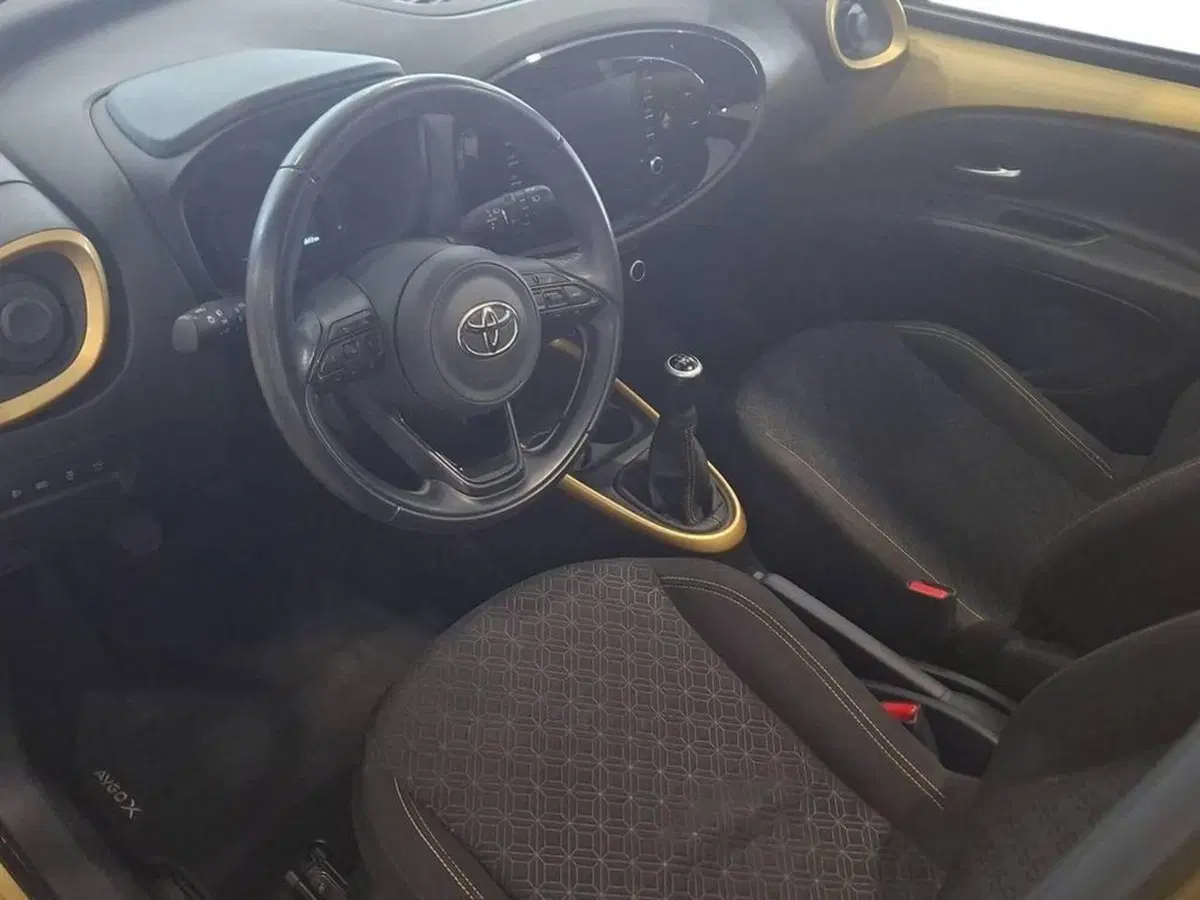 Toyota Aygo X usata a Torino (10)