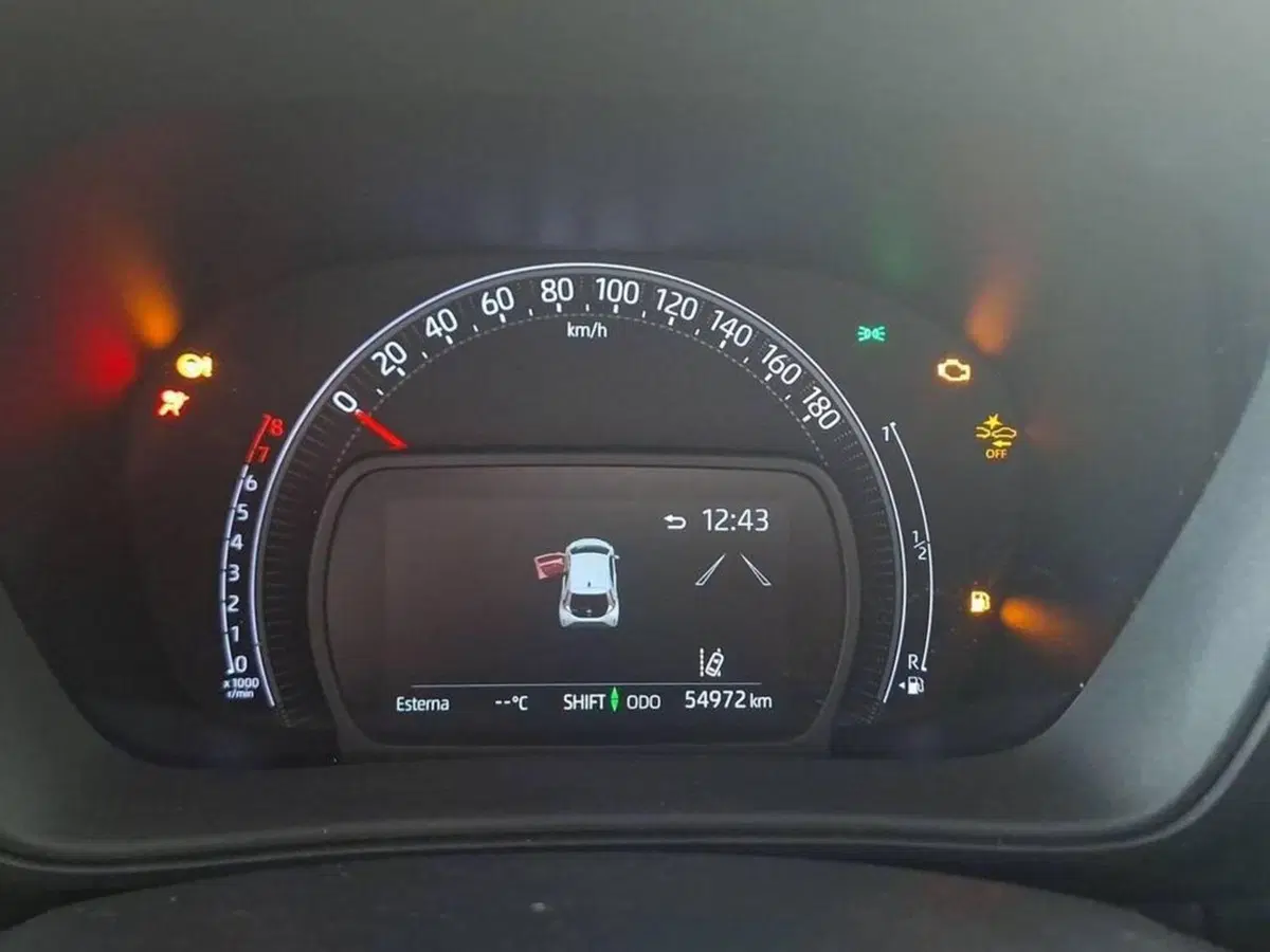 Toyota Aygo X usata a Torino (6)