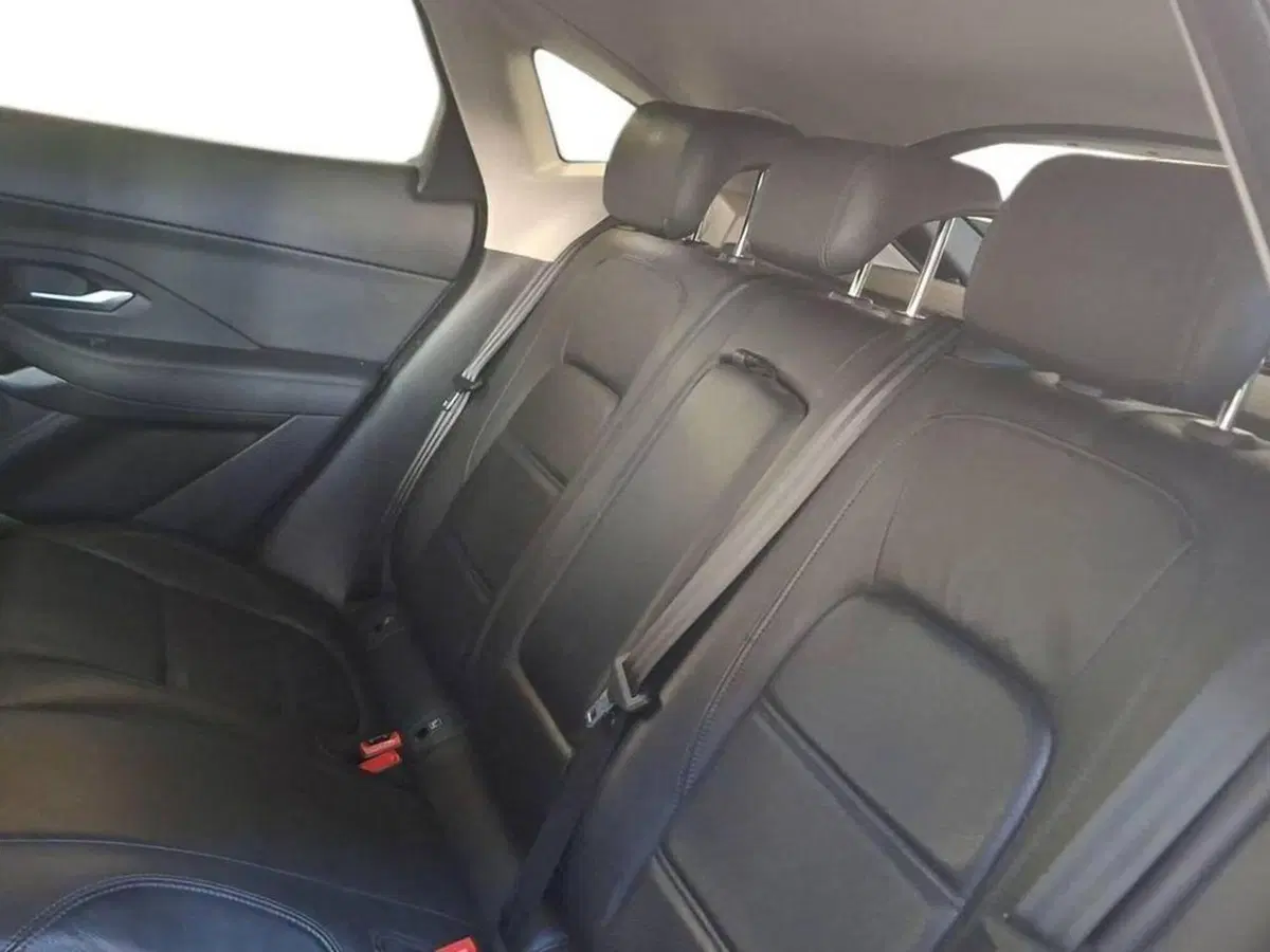 Jaguar E-Pace usata a Torino (12)