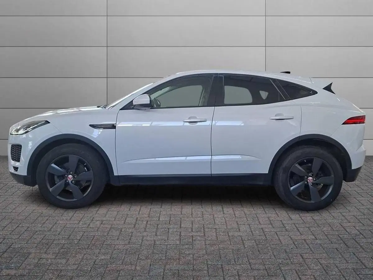 Jaguar E-Pace usata a Torino (4)