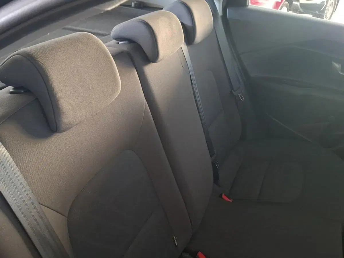 Kia Rio usata a Torino (10)