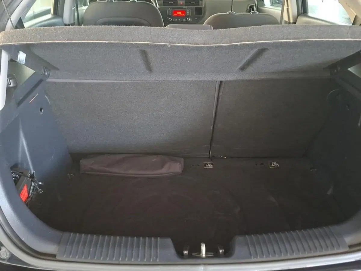 Kia Rio usata a Torino (5)