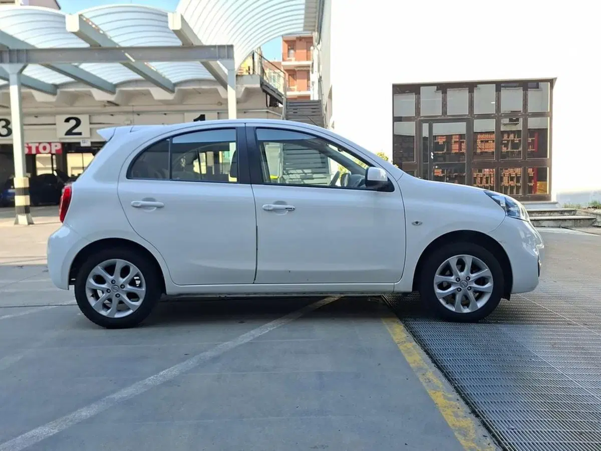 Nissan Micra usata a Torino (3)