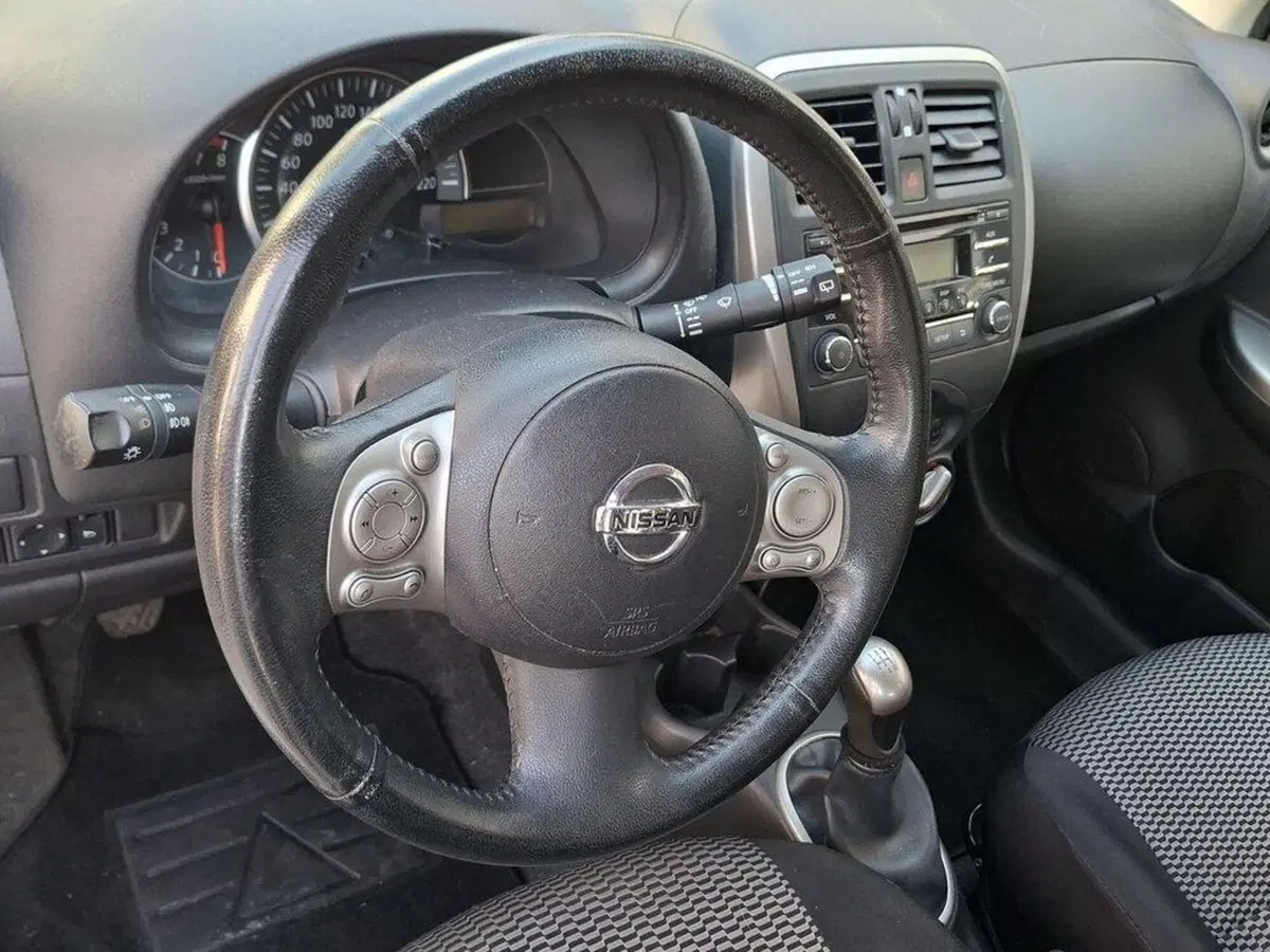 Nissan Micra usata a Torino (7)