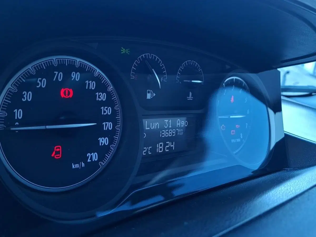Lancia Ypsilon usata a Torino (8)
