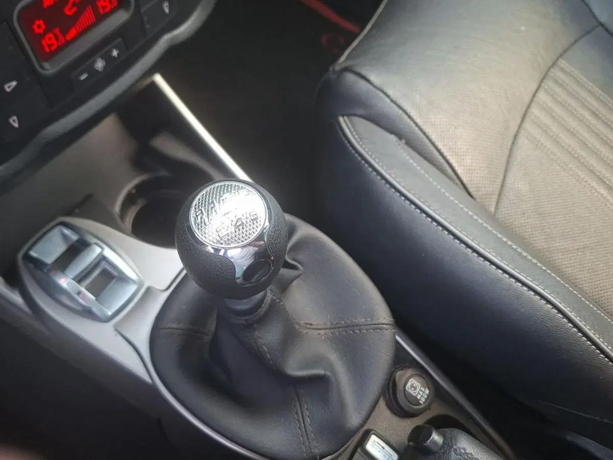 Alfa Romeo MiTo usata a Torino (12)