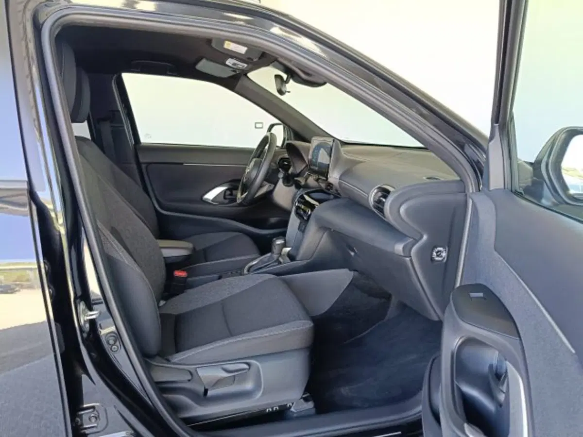Toyota Yaris Cross usata a Teramo (11)