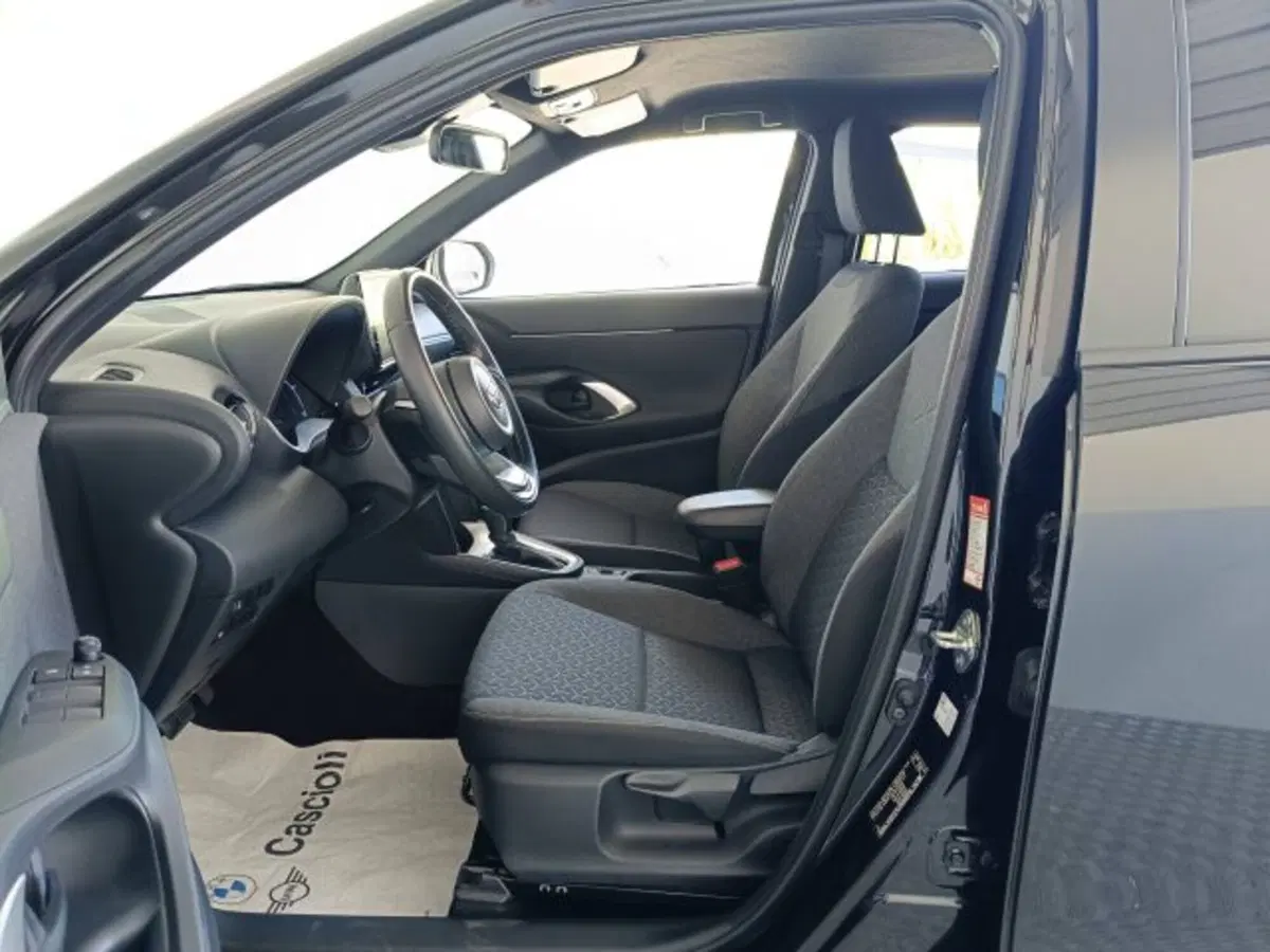 Toyota Yaris Cross usata a Teramo (8)