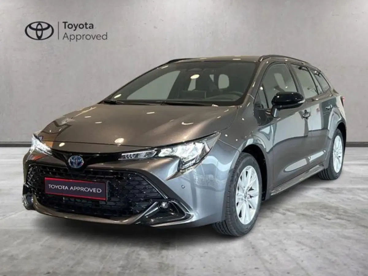 Toyota Corolla Touring Sports nuova a Vercelli