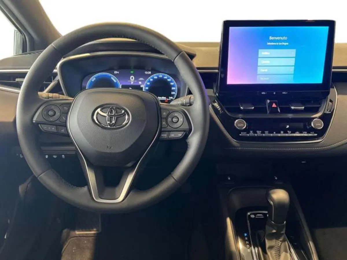 Toyota Corolla Touring Sports nuova a Vercelli (10)